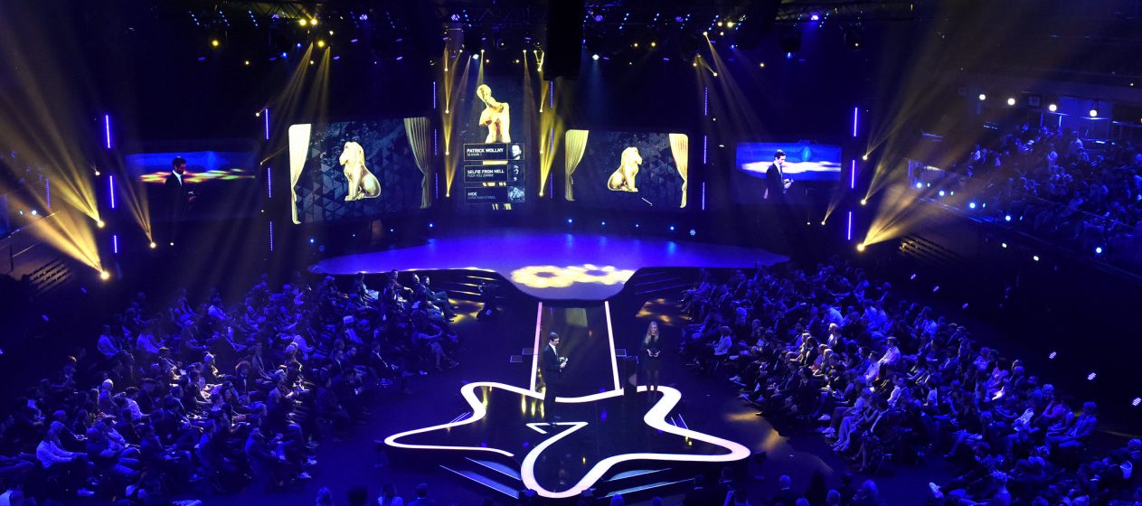 Blick in den Saal. Foto: Christof Wolff/EWVA